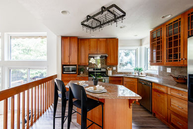 6825 Idylwild_0328 LO RES