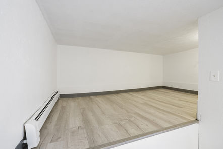 1034 Pleasant_Unit B15