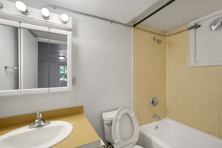 1034 Pleasant_Unit C15