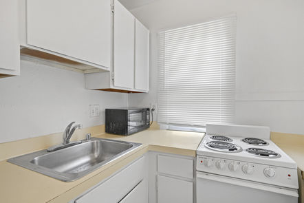 1034 Pleasant_Unit D_8