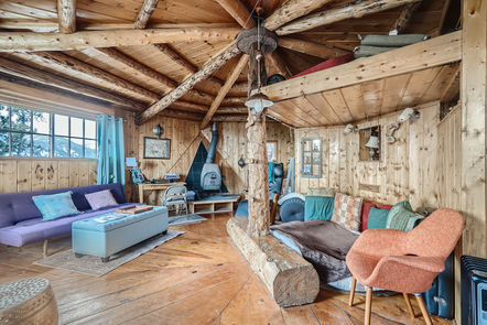 102 Goatbarn_07 Living Room