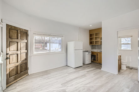 2236 Pine_05 1 Living Room