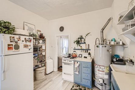 2236 Pine_24 3 Kitchen