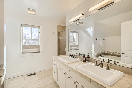 27 2nd Floor Primary Bathroom