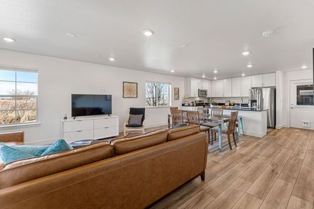 1175-Hummingbird-Cir