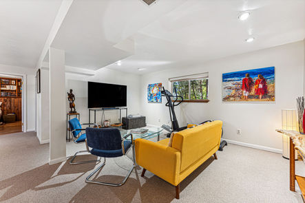 024-106-Starline-Ave