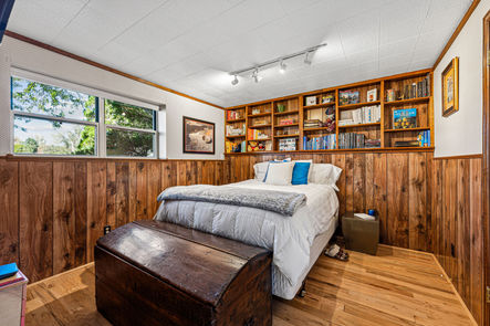 028-106-Starline-Ave