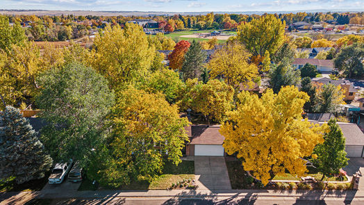 034-106-Starline-Ave