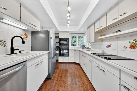 4935-Sundance-Square