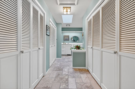 4935-Sundance-Square