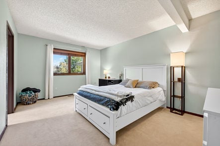 4935-Sundance-Square