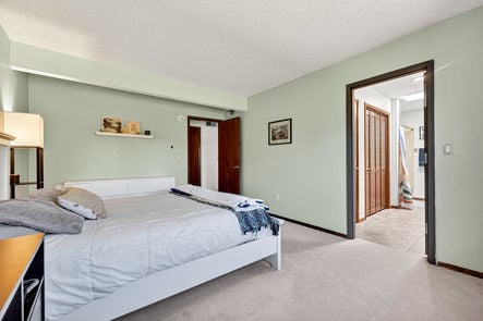 4935-Sundance-Square