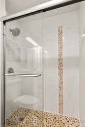 695-Manhattan-Pl-208