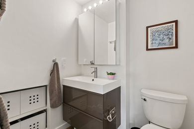 695-Manhattan-Pl-208