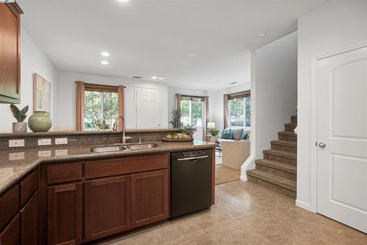 41112820-d7c60716-dbcf-4653-a1be-e662c3554840