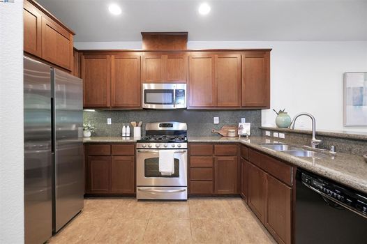 41112820-f05612e3-e1a6-4db9-ac69-e9291064021d