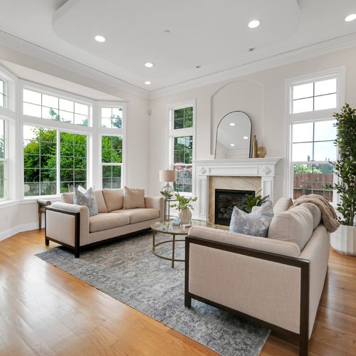 Who has the best staging and marketing when selling my home in the East Bay?