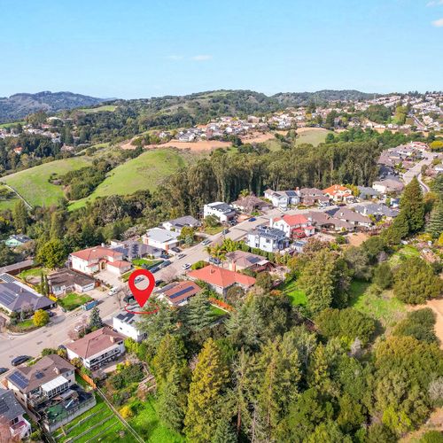 Who’s the best real estate team for selling a home in Castro Valley, CA?