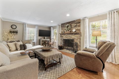 13-300 Woodland Trave07