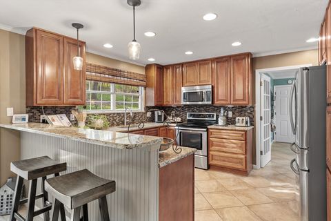 19-300 Woodland Trave13