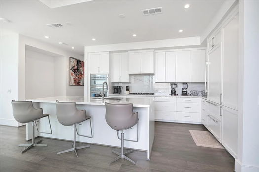 6b36fc60d6052ad708a337876eeff2c3-uncropped_scaled_within_1536_1152