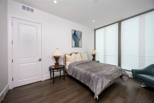 87f29b55c6cba0ab7ef91f3f94568bfa-uncropped_scaled_within_1536_1152