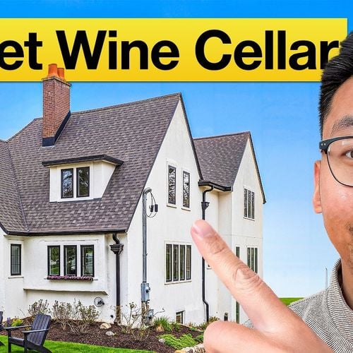 Touring a Home in Chicago's Top Suburb (Glen Ellyn)