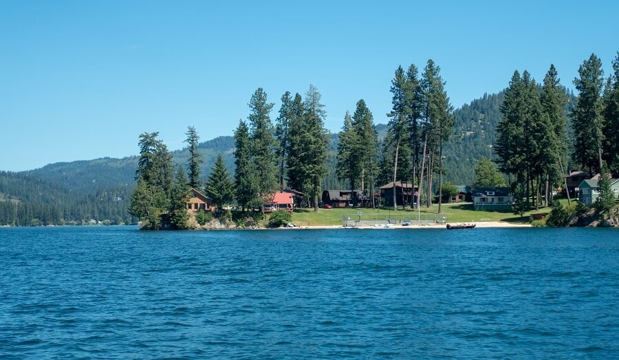 boating and exploring at hayden lake