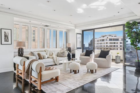 1-print-Wilshire Blvd-L2307-001