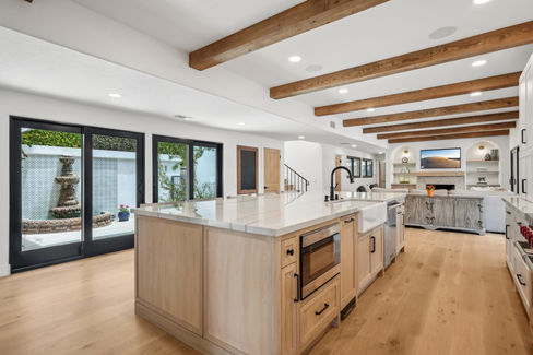 16-print-Via Victoria-0306-014