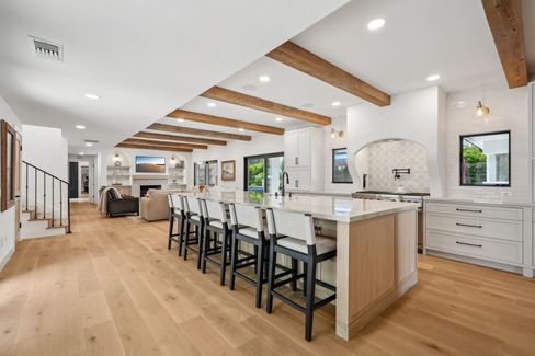 17-print-Via Victoria-0306-015