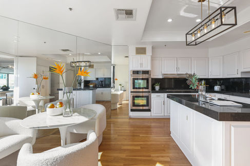 17-print-Wilshire Blvd-L2307-017