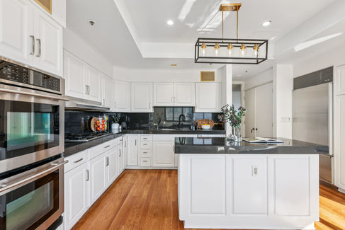 18-print-Wilshire Blvd-L2307-018