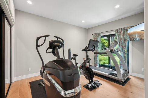 28-print-Via Victoria-0306-026