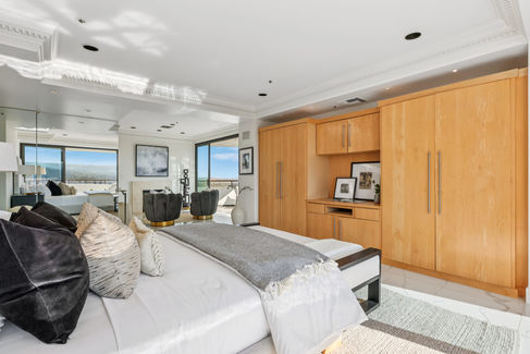 30-print-Wilshire Blvd-L2307-030