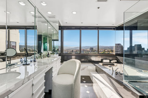 32-print-Wilshire Blvd-L2307-032