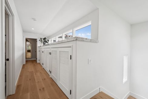 37-print-Via Victoria-0306-035