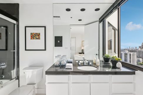 38-print-Wilshire Blvd-L2307-038