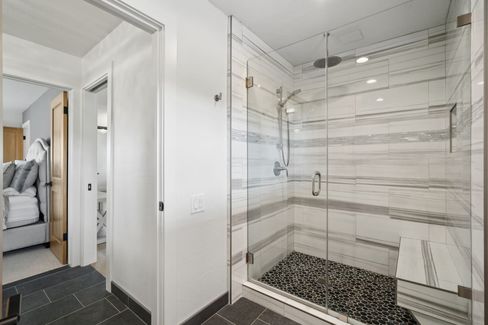 46-print-Via Victoria-0306-044