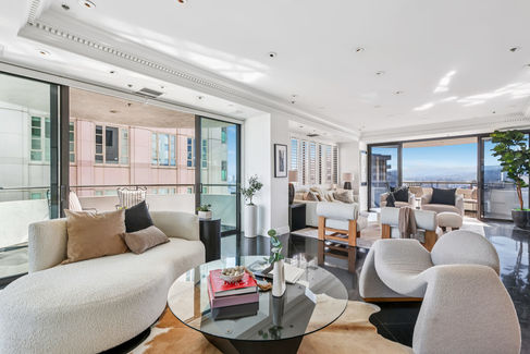 6-print-Wilshire Blvd-L2307-006