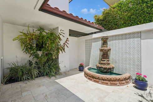 65-print-Via Victoria-0306-063