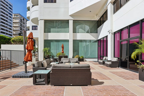 73-print-Wilshire Blvd-2307-908