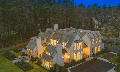 Boston Celtics star Jaylen Brown is living in …