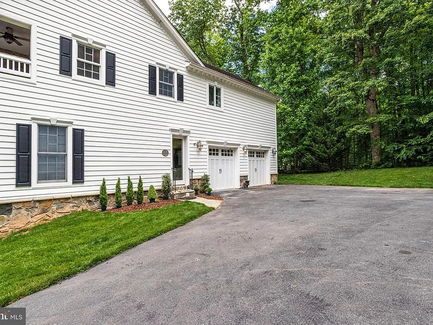 65c9bb925747794edb3b9a45aafd99eb-cc_ft_960