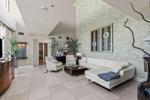 Sky-Tower-Unit-4304-116