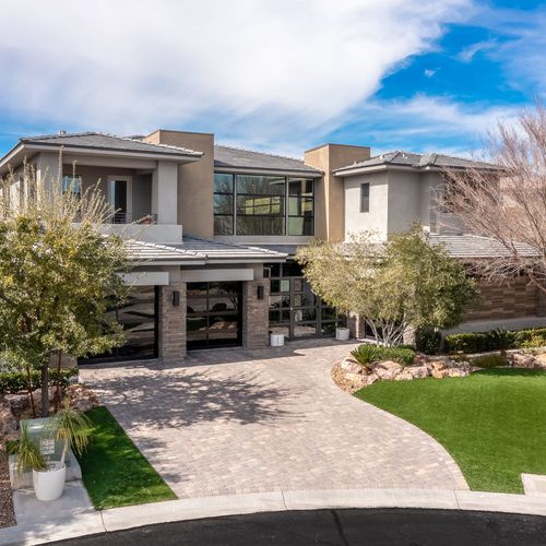 Turnkey Designer Estate at The Ridges — Ultimate Privacy & Indoor-Outdoor Living