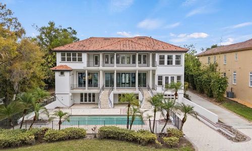 Antonio Brown’s Former Florida Mansion Sells For $4 Million