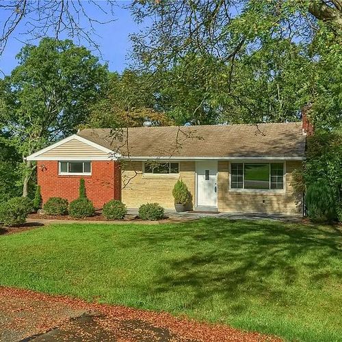 Why Hiring a Property Seller Agent is the Smartest Move for a Profitable Home Sale?