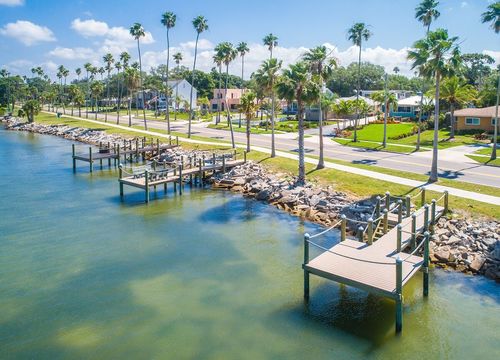 Dockside on a sunny day in Dunedin