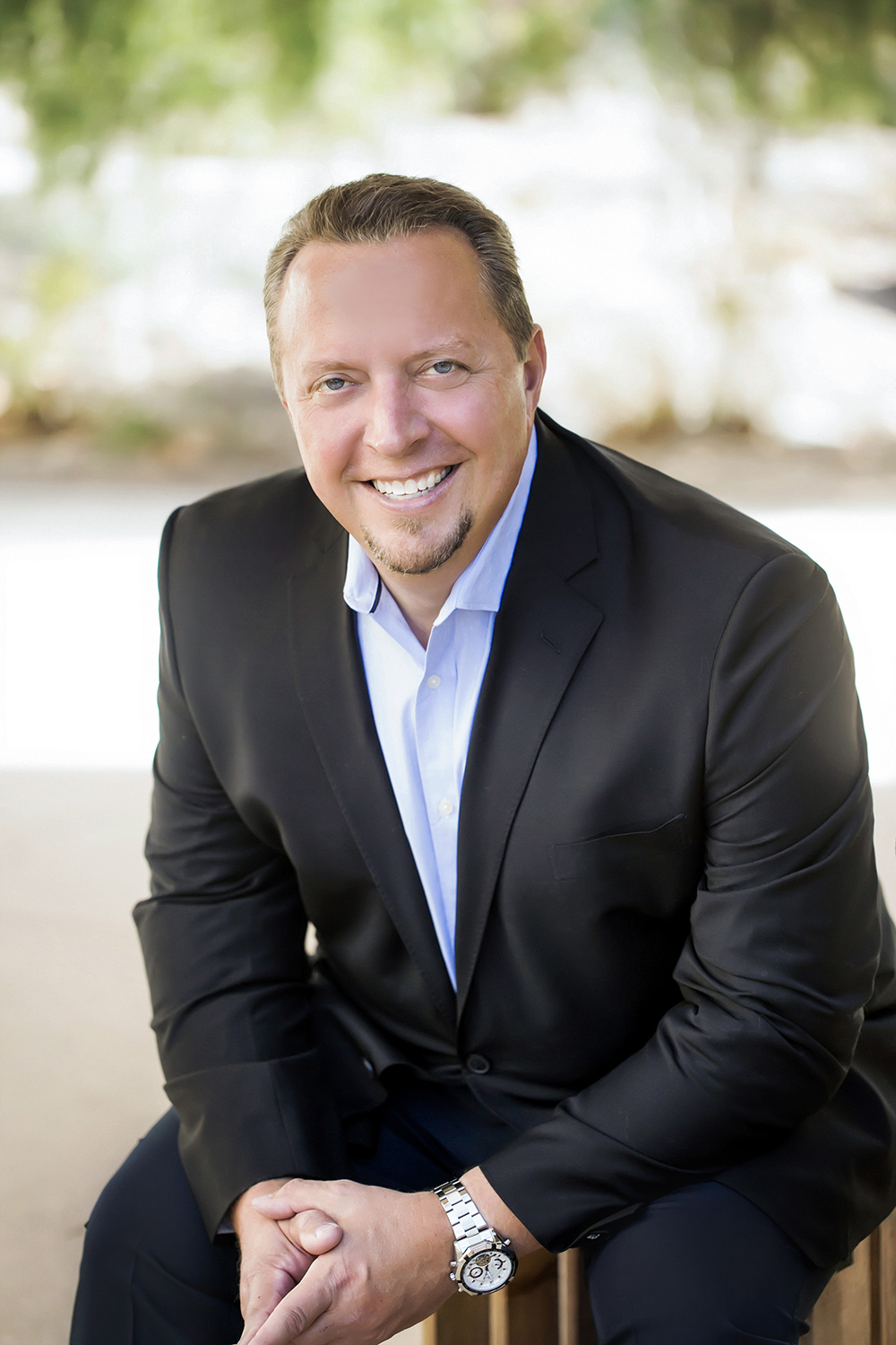 Damon-Richards-Headshot-new